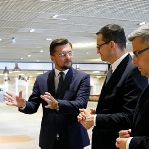 [VIDEO] Katowice: Premier zainaugurował budowę instytucji naukowych